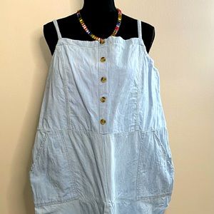 Old Navy spaghetti strap light denim jumpsuit with pockets. Sz: XXL
